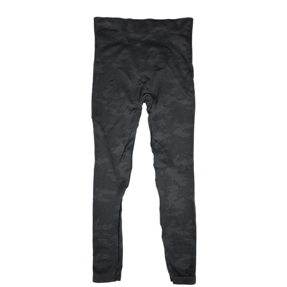 SPANX Look At Me Now Ankle Cropped Seamless Shaping Leggings in Gray Camo Small